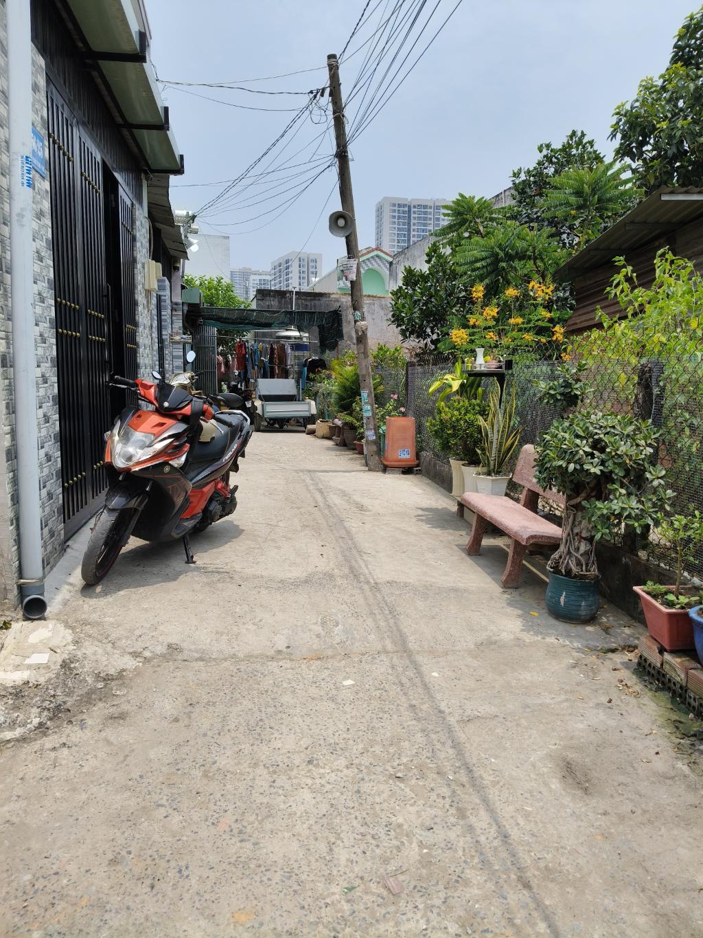 MĂTTIÊN KINH DOANH SẦM UẤT. VÀI BƯỚI ĐẾN.VINCOM.BV Q9 THỦ ĐỨC